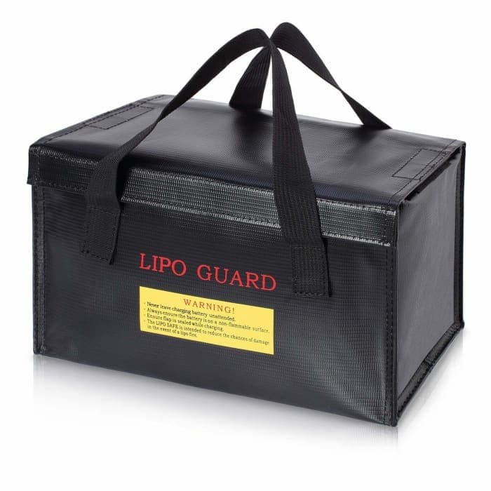 Lipo Bag Borsa ignifuga Ideale per caricare batterie Lipo Resistente al Fuoco Misure cm 26 x 13 x 15 Colore Nero.